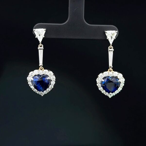 BLUE SAPPHIRE EARRING