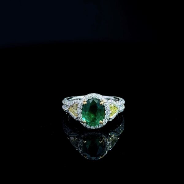 # Stone Emerald Ring